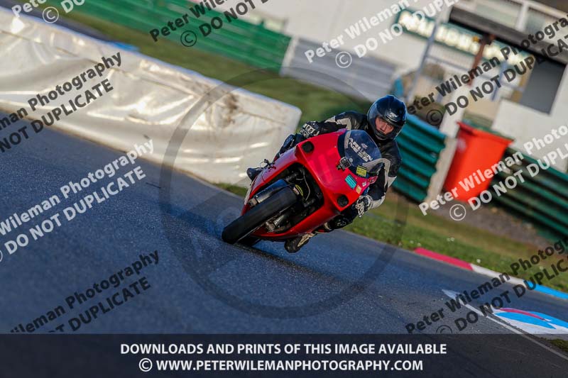 PJM Wedding Photography;enduro digital images;event digital images;eventdigitalimages;mallory park;mallory park photographs;mallory park trackday;mallory park trackday photographs;no limits trackdays;peter wileman photography;racing digital images;trackday digital images;trackday photos